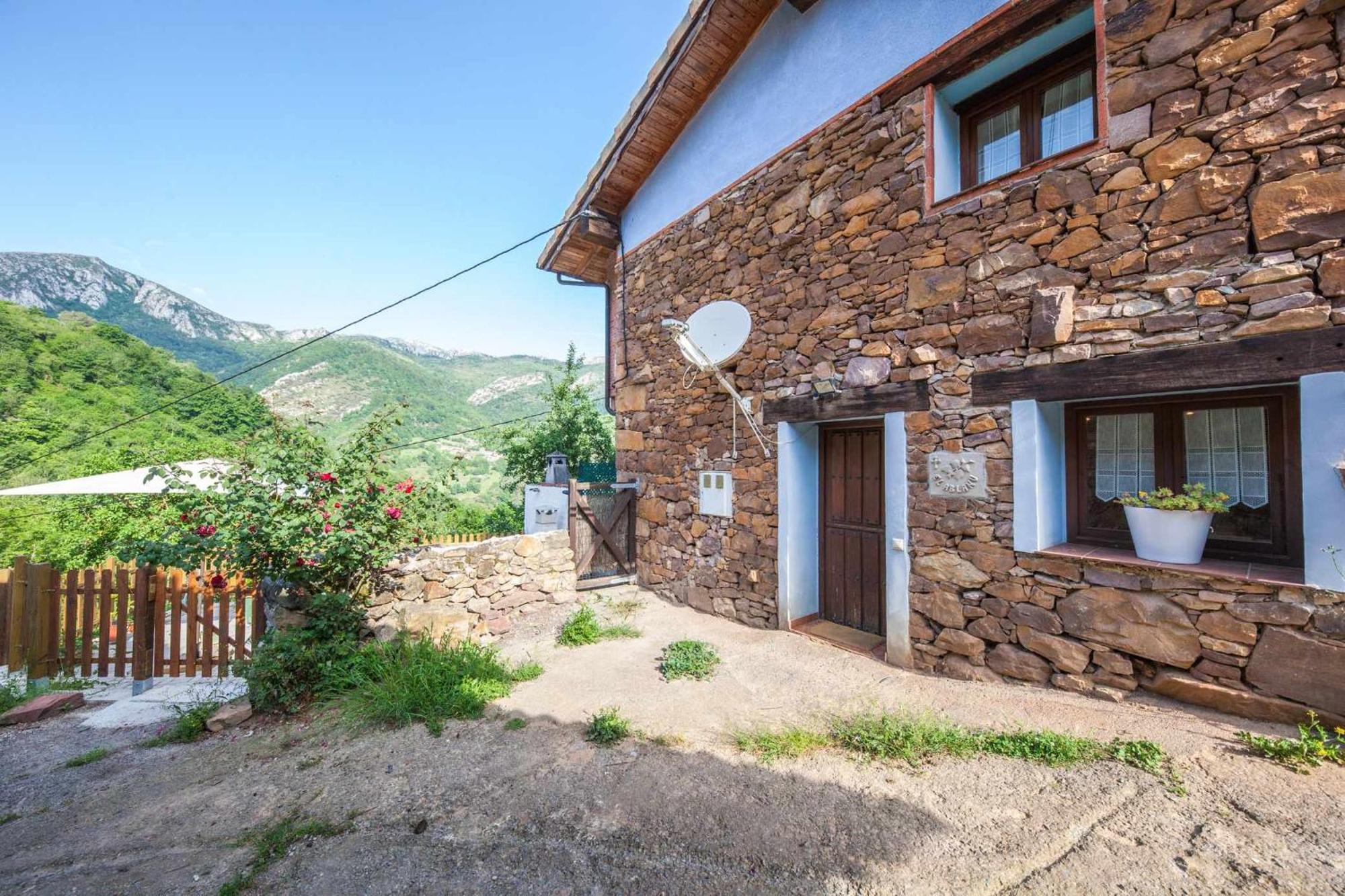 Apartamento El Ablanu Senda del Oso Proaza Exterior foto