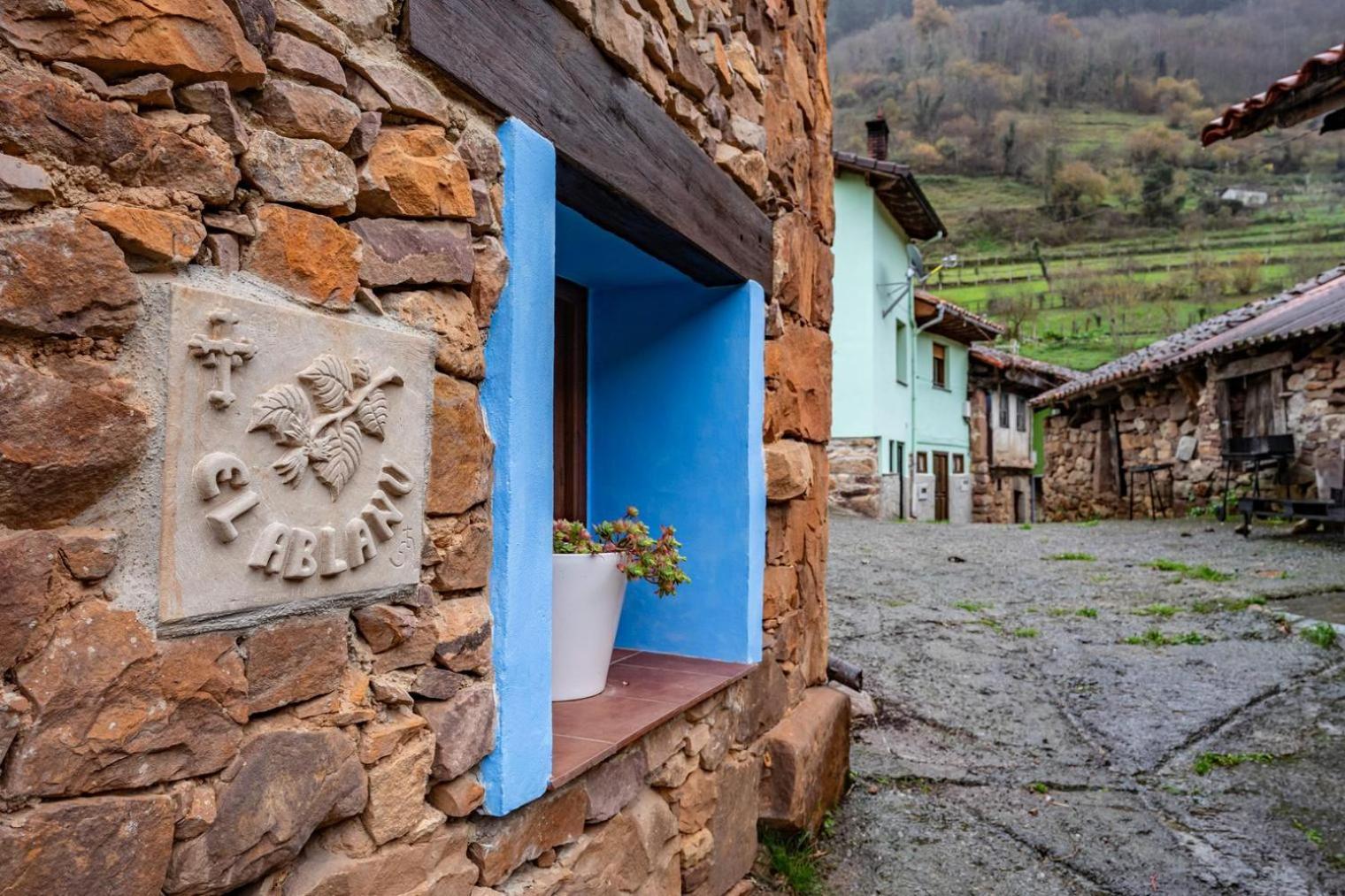 Apartamento El Ablanu Senda del Oso Proaza Exterior foto